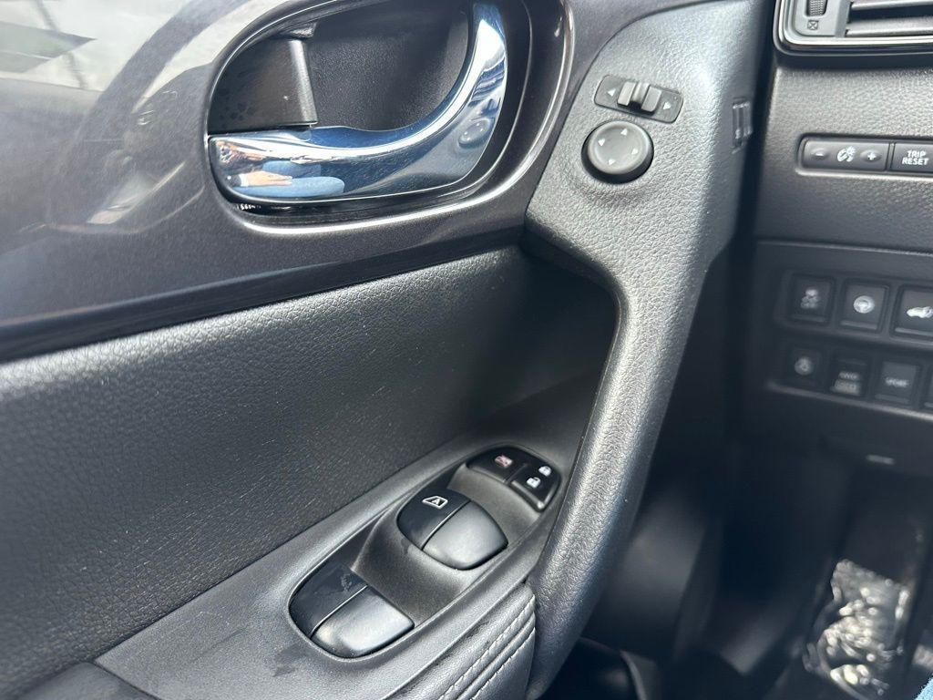 used 2019 Nissan Rogue car, priced at $20,399