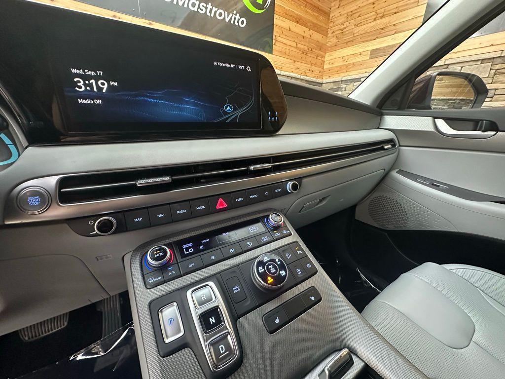 used 2024 Hyundai Palisade car, priced at $37,399