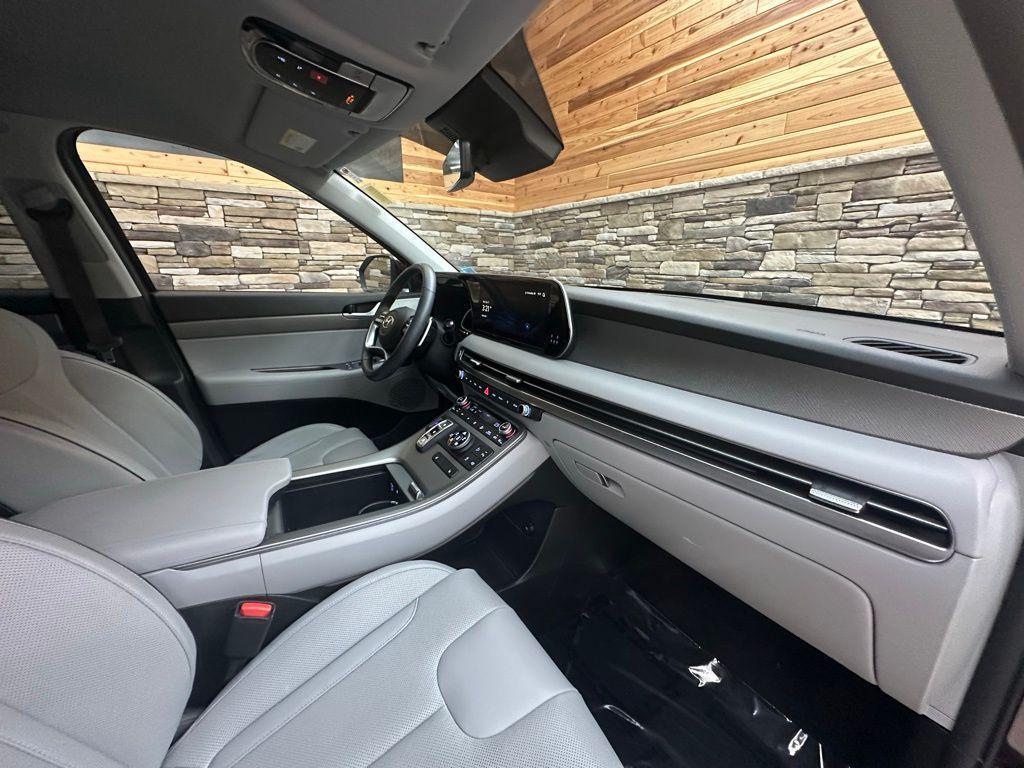 used 2024 Hyundai Palisade car, priced at $37,399