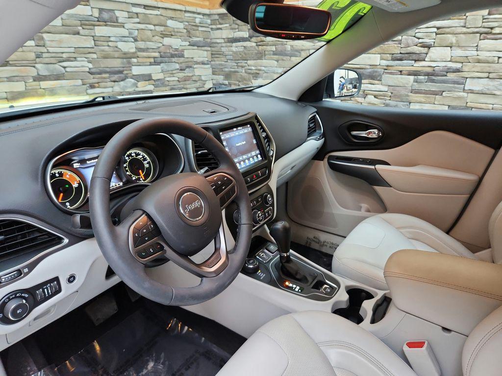 used 2022 Jeep Cherokee car, priced at $25,499