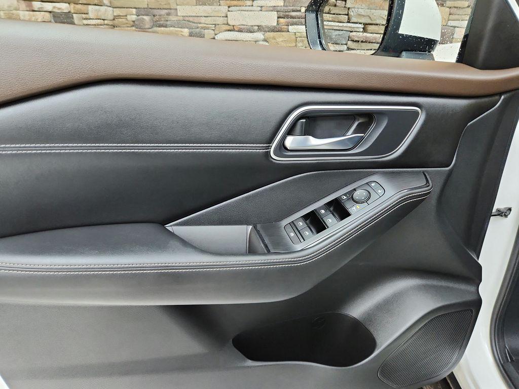 used 2021 Nissan Rogue car, priced at $23,999