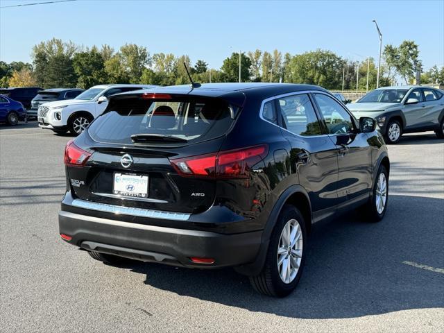 used 2019 Nissan Rogue Sport car, priced at $15,999