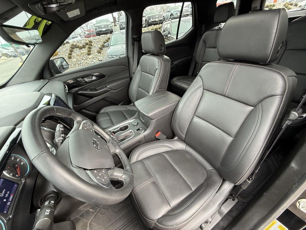 used 2023 Chevrolet Traverse car, priced at $37,599