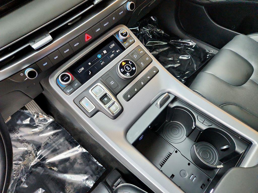 used 2024 Hyundai Palisade car, priced at $45,999