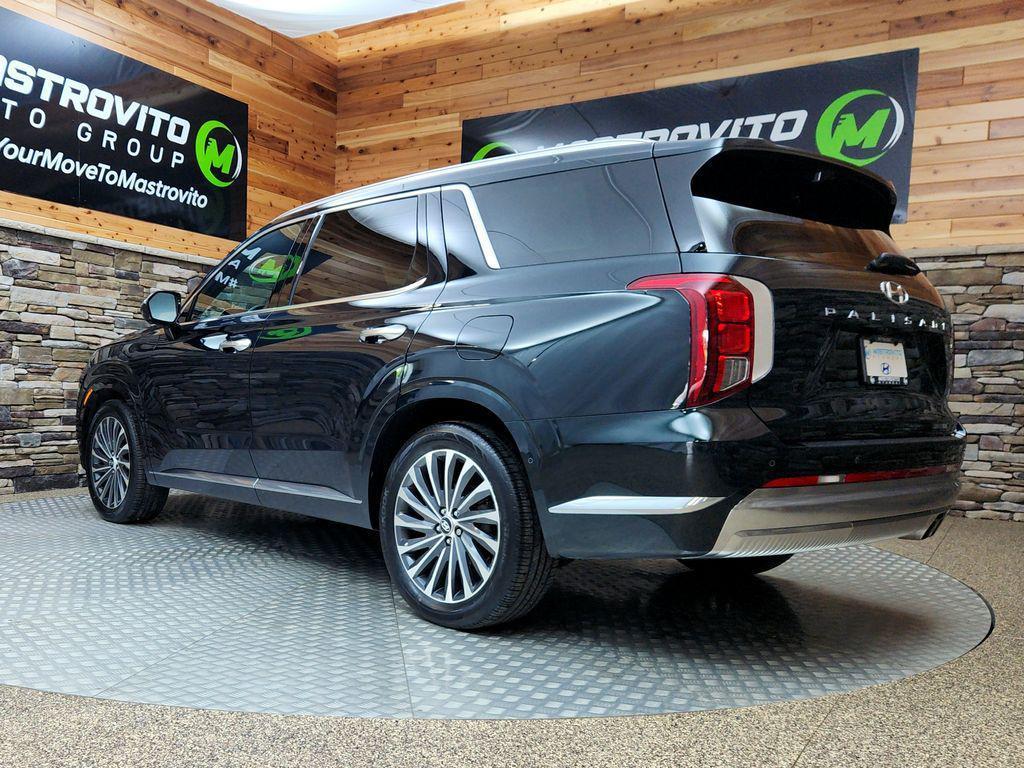 used 2024 Hyundai Palisade car, priced at $45,999