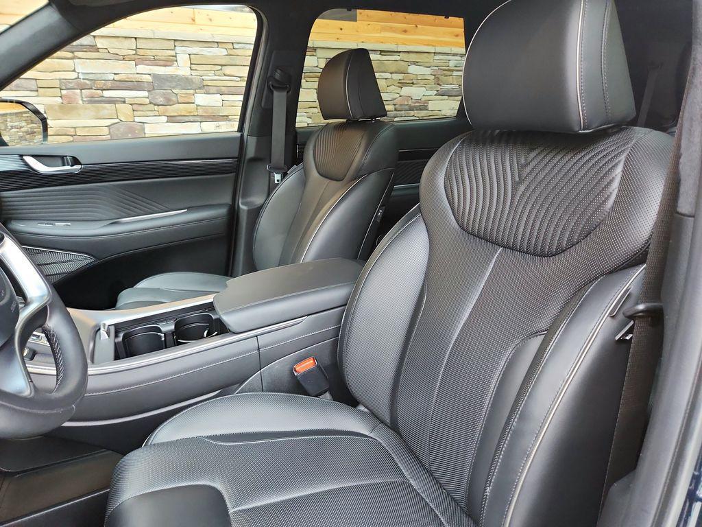 used 2024 Hyundai Palisade car, priced at $45,999