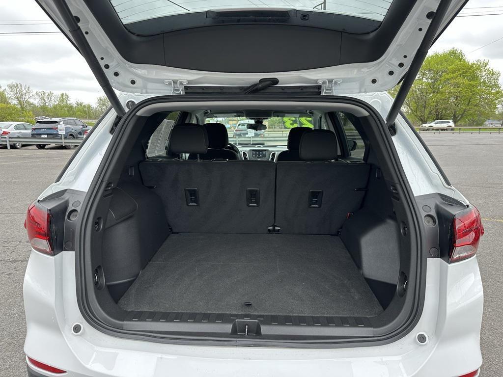 used 2023 Chevrolet Equinox car, priced at $25,999