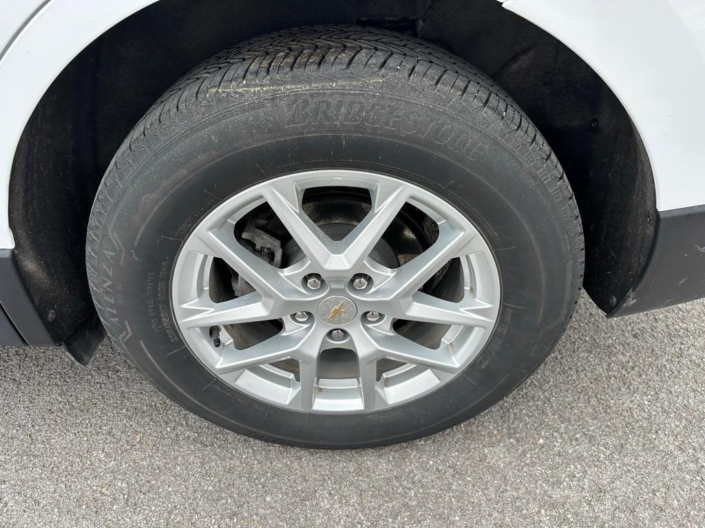 used 2023 Chevrolet Equinox car, priced at $25,999