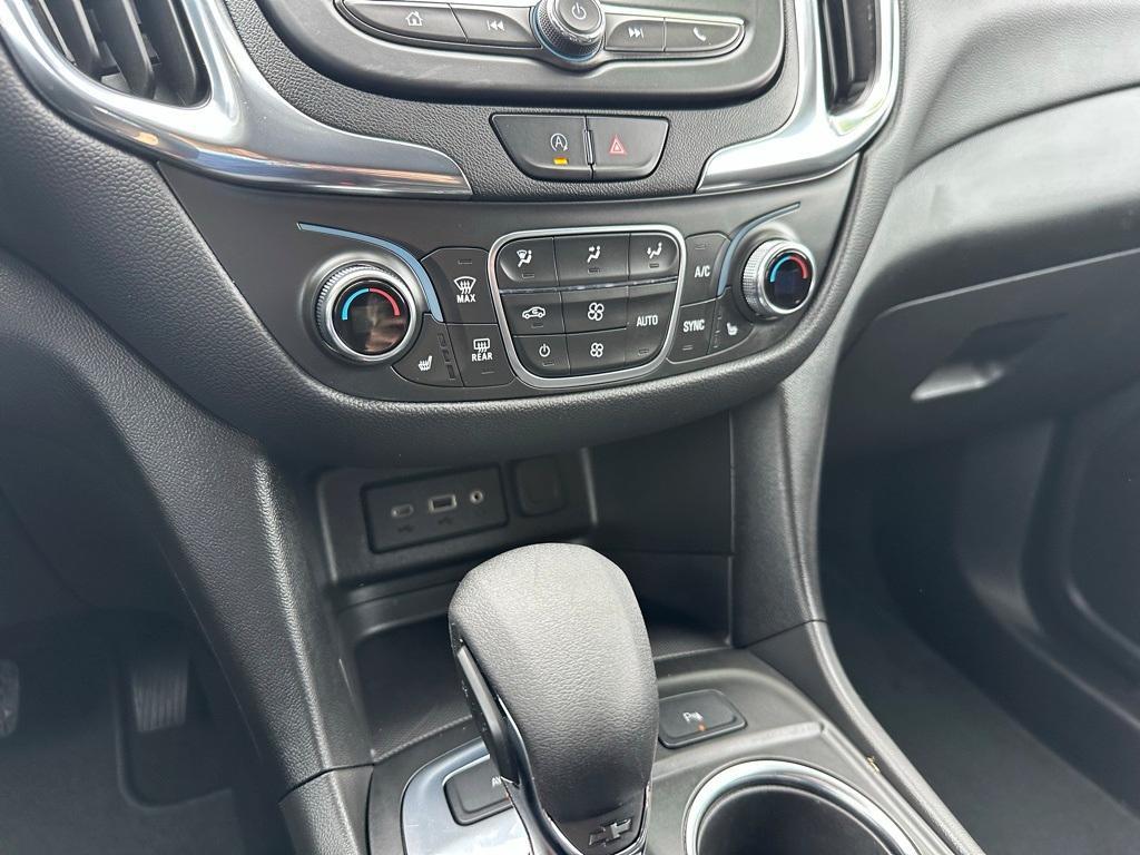 used 2023 Chevrolet Equinox car, priced at $25,999