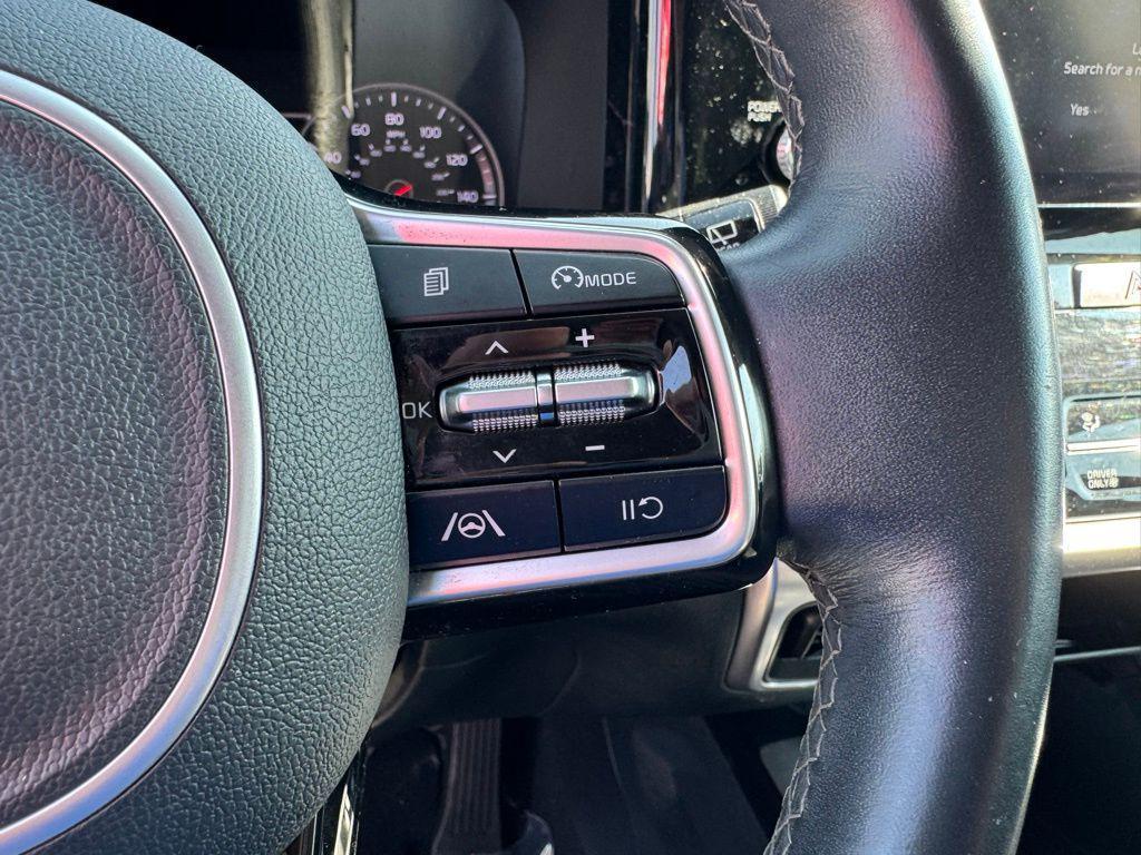 used 2022 Kia Sorento Hybrid car, priced at $26,199