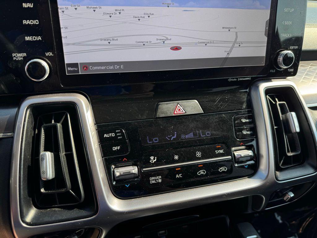 used 2022 Kia Sorento Hybrid car, priced at $26,199