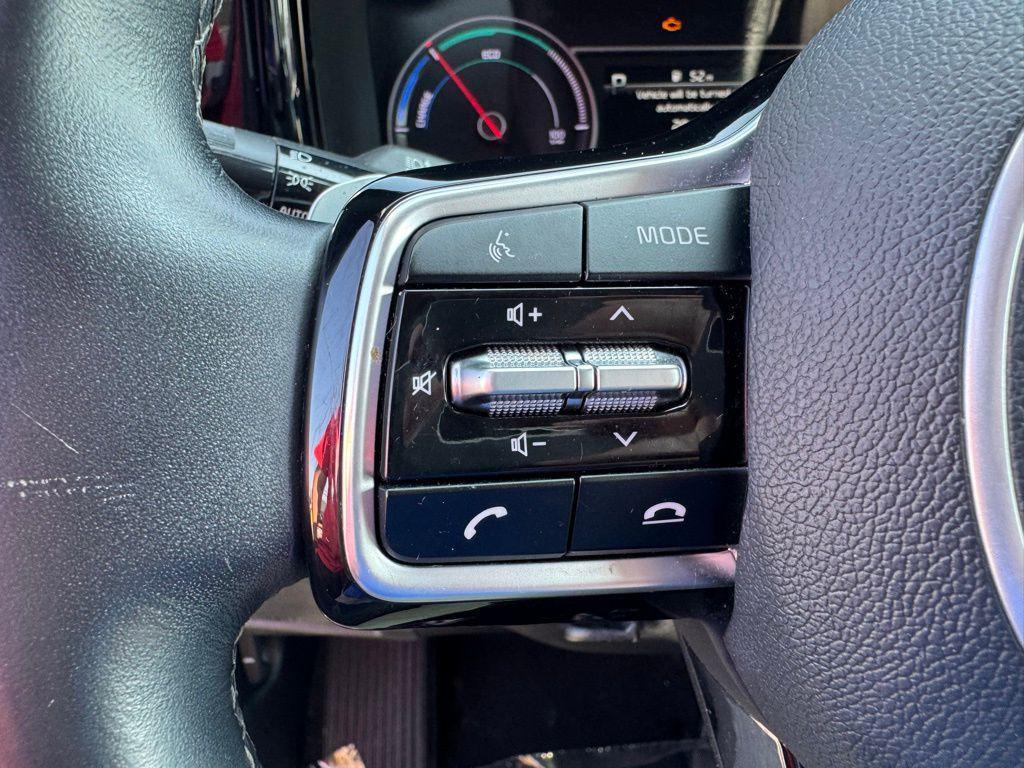 used 2022 Kia Sorento Hybrid car, priced at $26,199