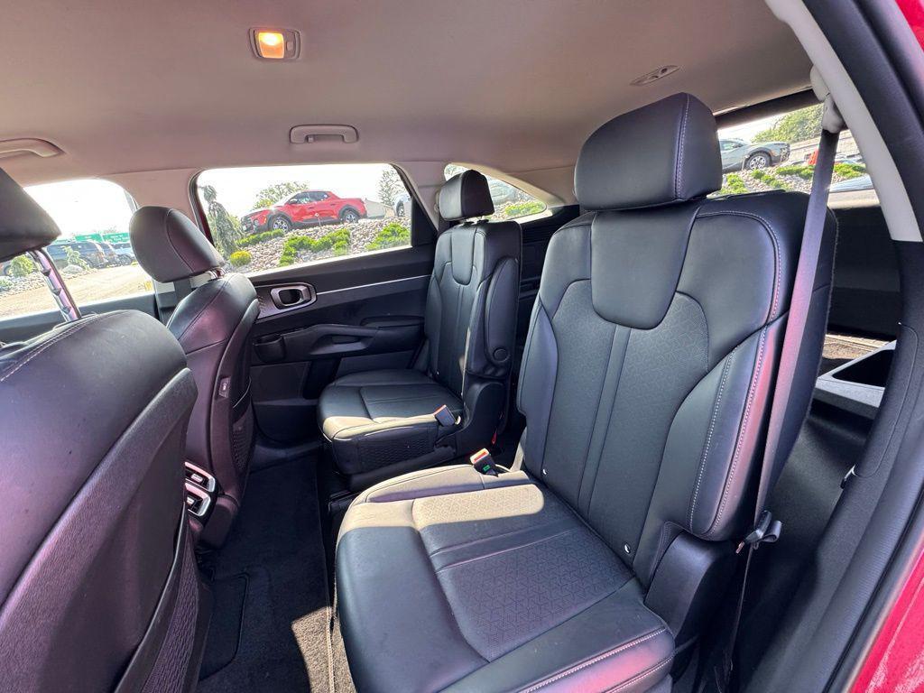 used 2022 Kia Sorento Hybrid car, priced at $26,199