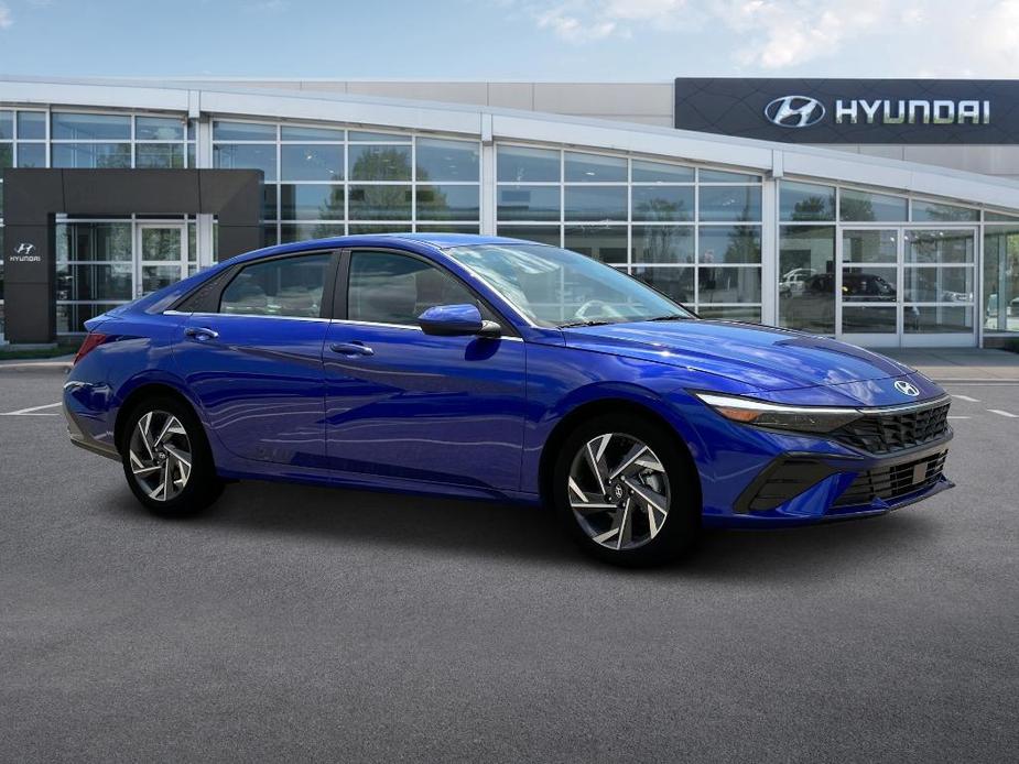 new 2024 Hyundai Elantra car, priced at $26,985