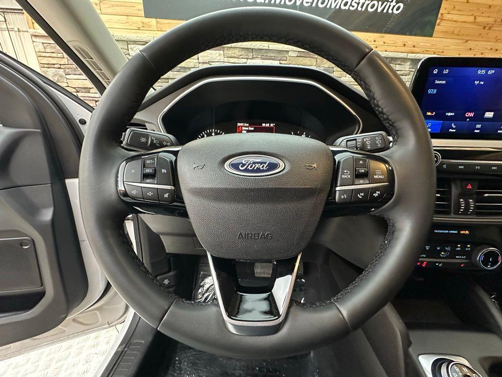 used 2022 Ford Escape car, priced at $23,999