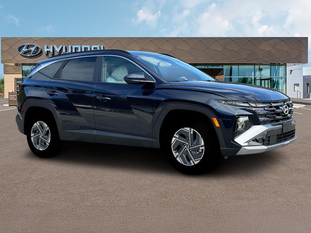 new 2025 Hyundai TUCSON Hybrid car, priced at $34,915