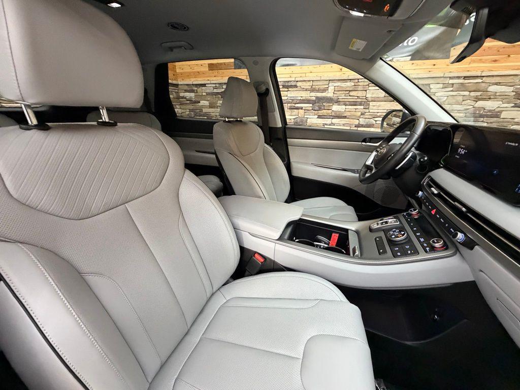 used 2023 Hyundai Palisade car, priced at $37,599