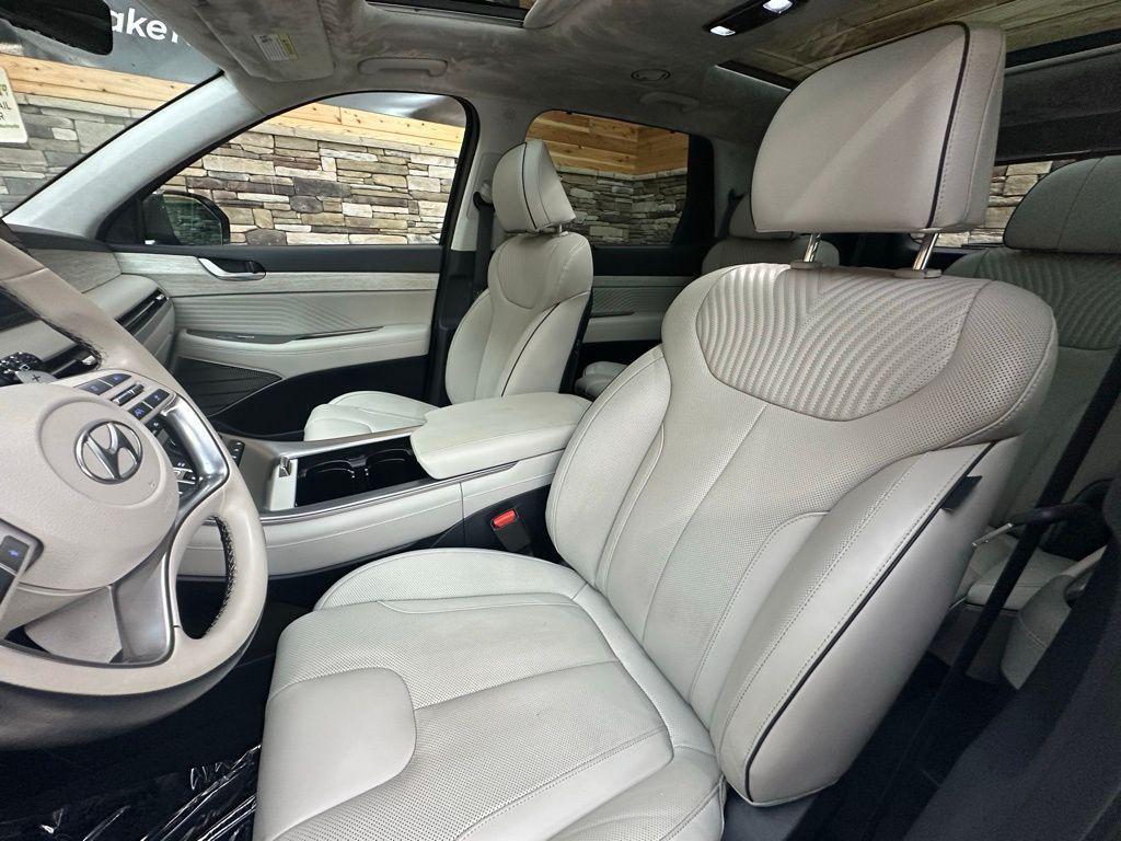 used 2024 Hyundai Palisade car, priced at $42,699