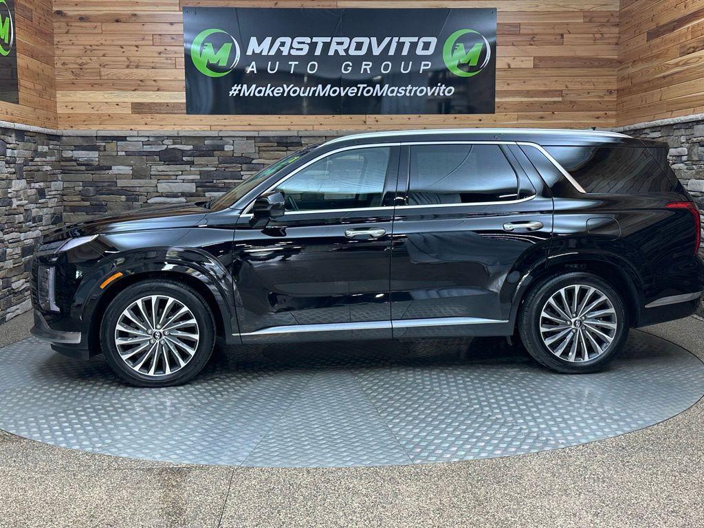 used 2024 Hyundai Palisade car, priced at $42,699