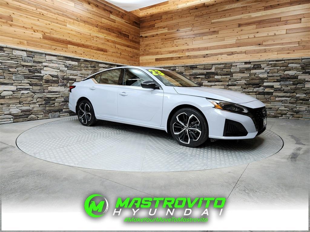 used 2023 Nissan Altima car, priced at $25,999