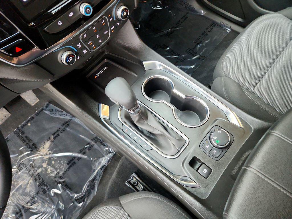 used 2023 Chevrolet Traverse car, priced at $31,599