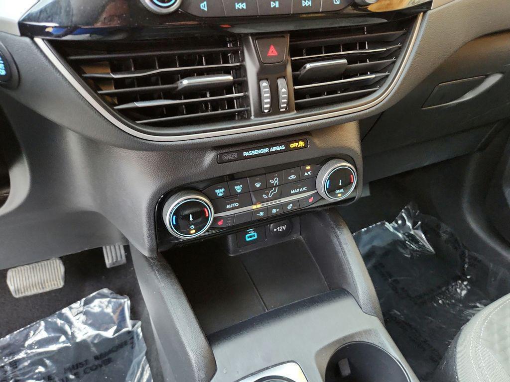 used 2022 Ford Escape car, priced at $24,999
