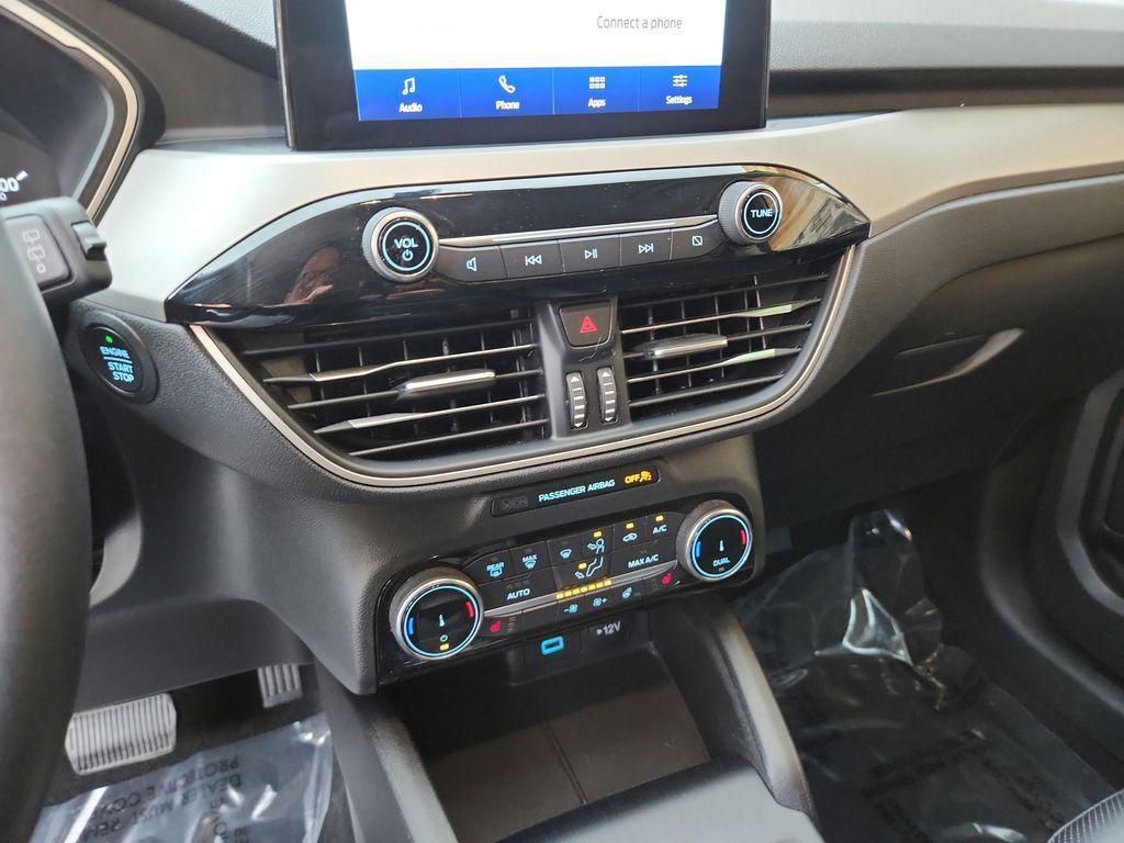 used 2022 Ford Escape car, priced at $27,999
