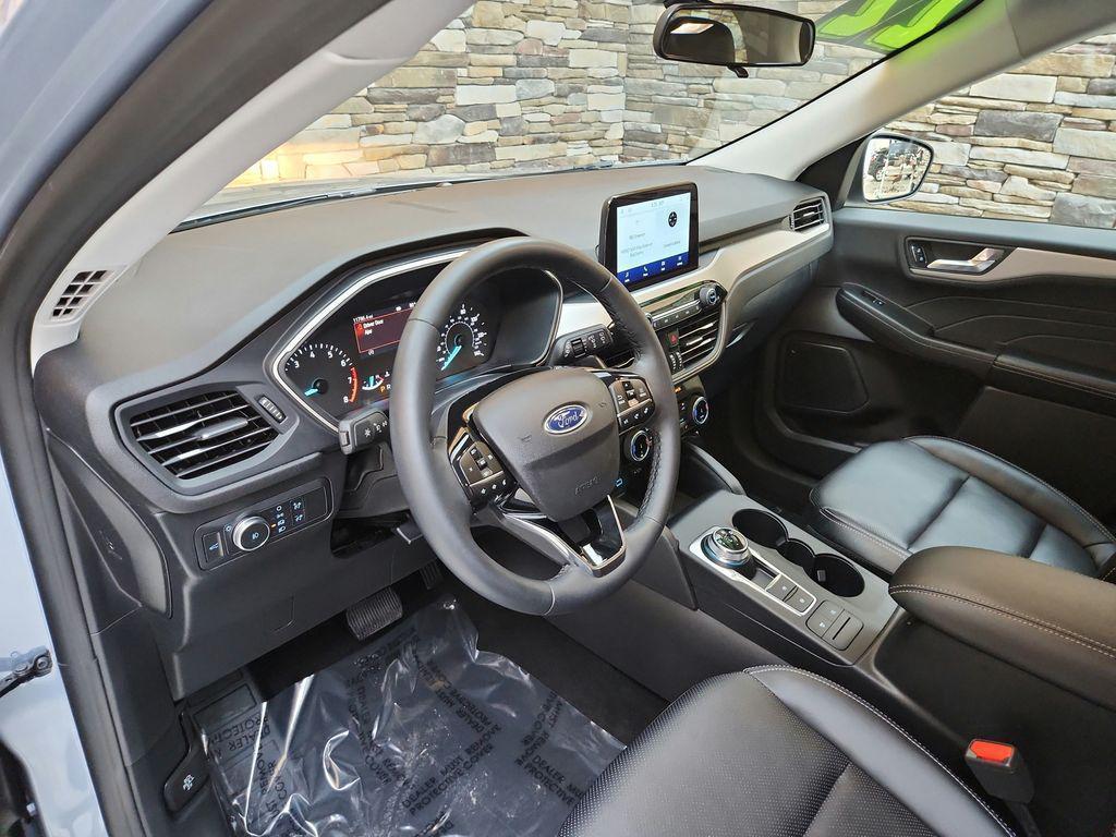 used 2022 Ford Escape car, priced at $27,999