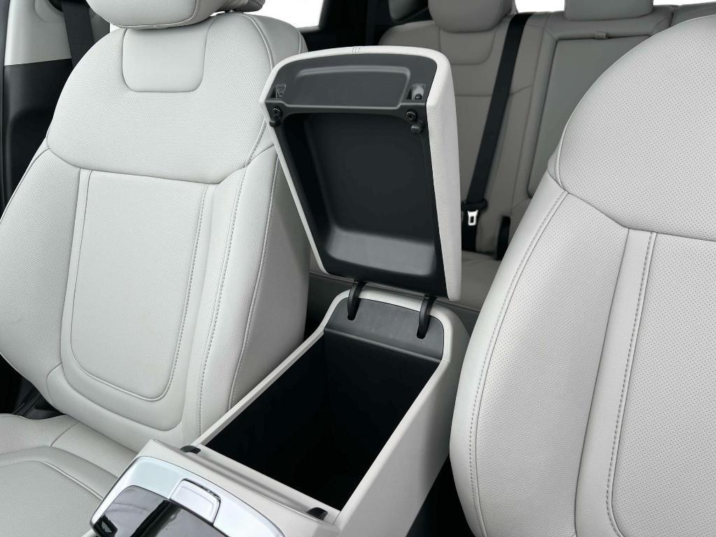 new 2025 Hyundai Tucson car, priced at $37,060