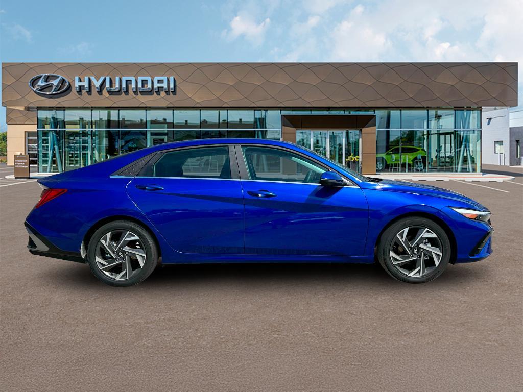 new 2025 Hyundai Elantra car, priced at $28,690