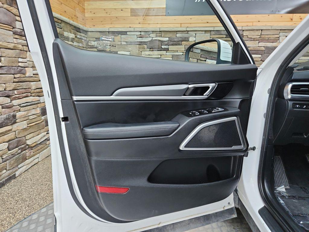used 2022 Kia Telluride car, priced at $28,999