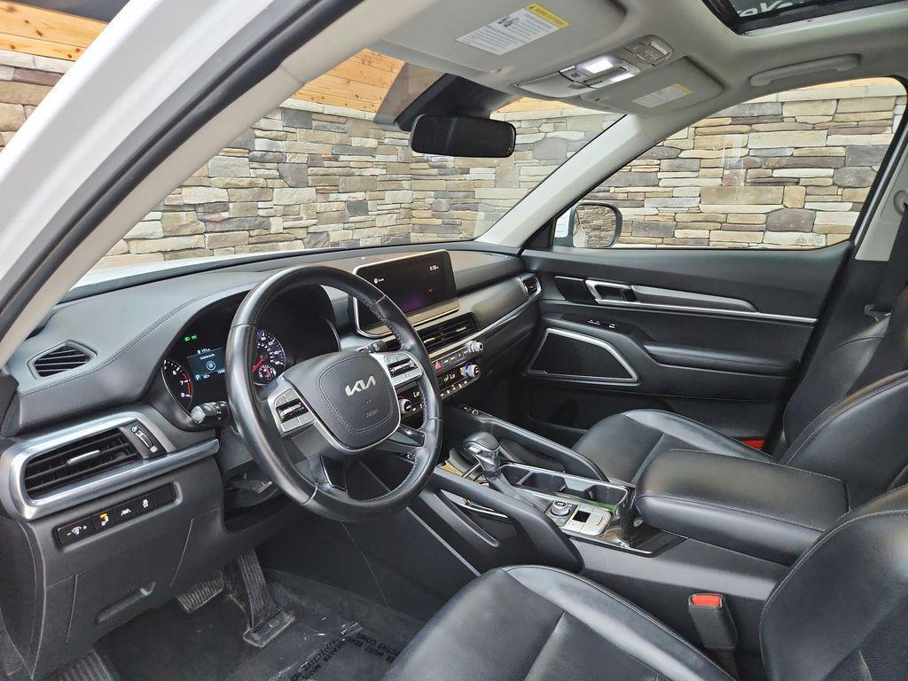 used 2022 Kia Telluride car, priced at $28,999