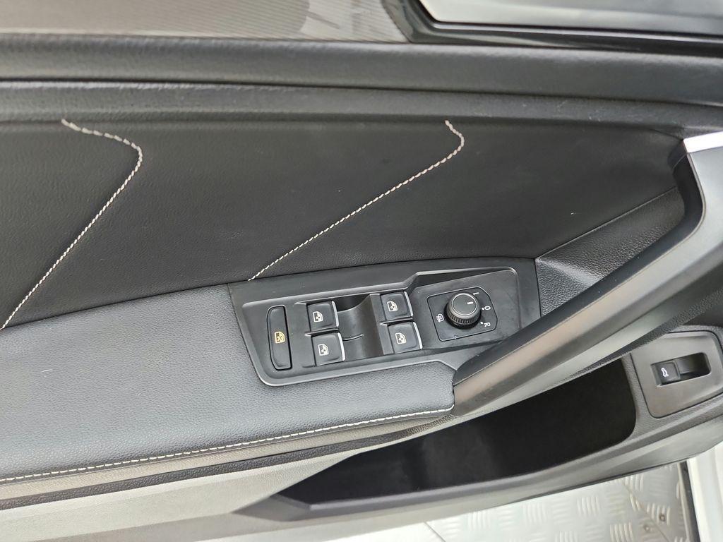 used 2022 Volkswagen Tiguan car, priced at $27,999