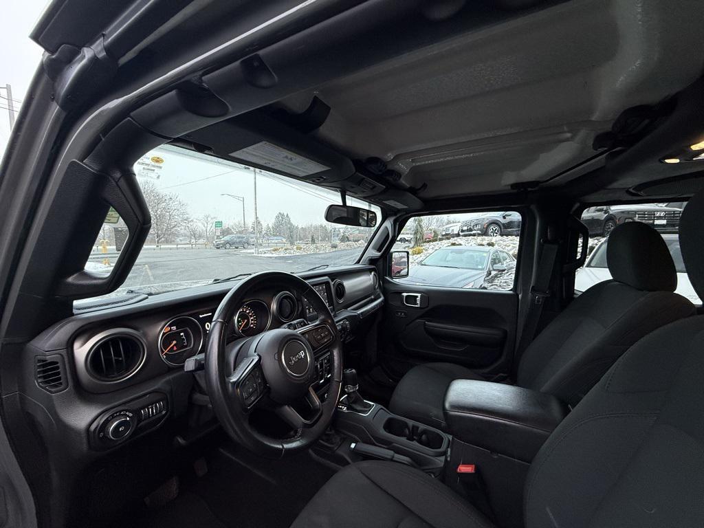 used 2020 Jeep Wrangler Unlimited car, priced at $27,999