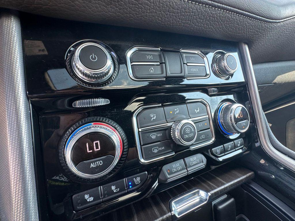 used 2022 GMC Yukon XL car, priced at $57,999