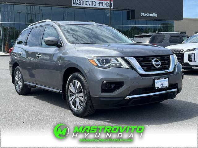 used 2020 Nissan Pathfinder car, priced at $21,999