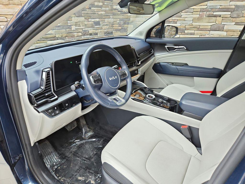 used 2023 Kia Sportage Hybrid car, priced at $24,599