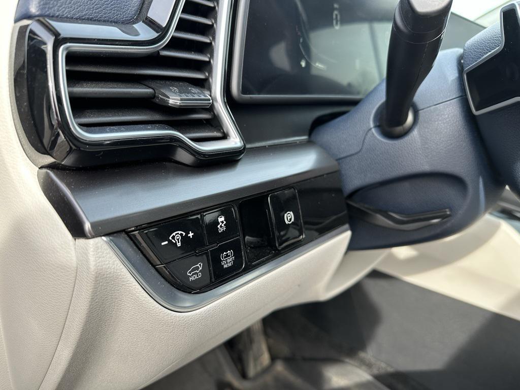 used 2023 Kia Sportage Hybrid car, priced at $26,299