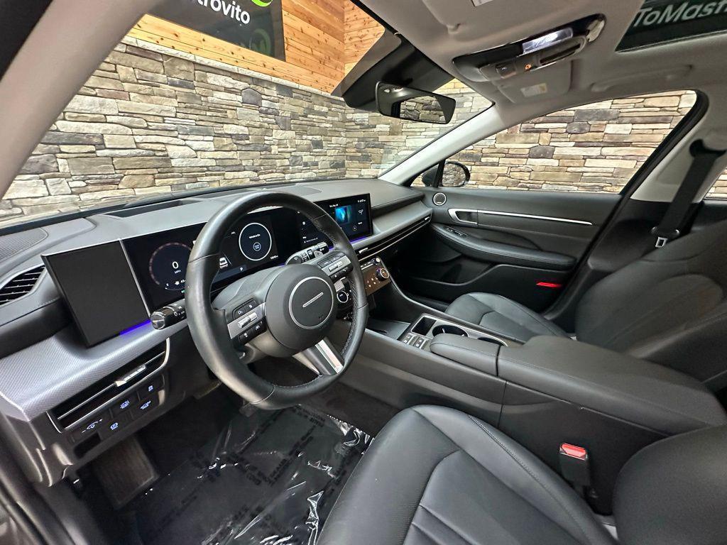 used 2024 Hyundai Sonata Hybrid car, priced at $30,799