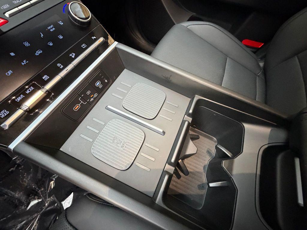 used 2025 Hyundai Santa Fe car, priced at $43,205