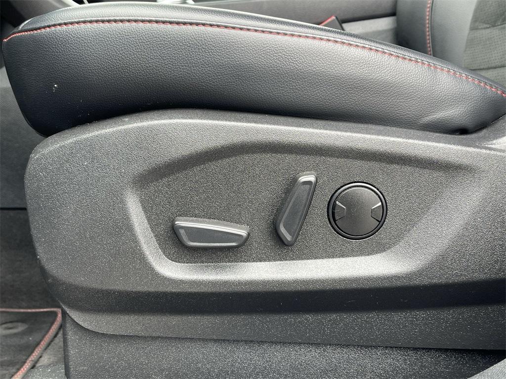 used 2024 Ford Edge car, priced at $32,990
