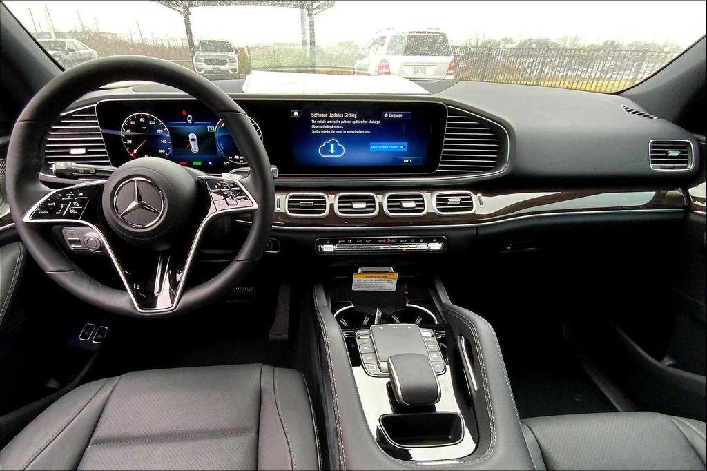 new 2025 Mercedes-Benz GLE 450e car, priced at $75,665