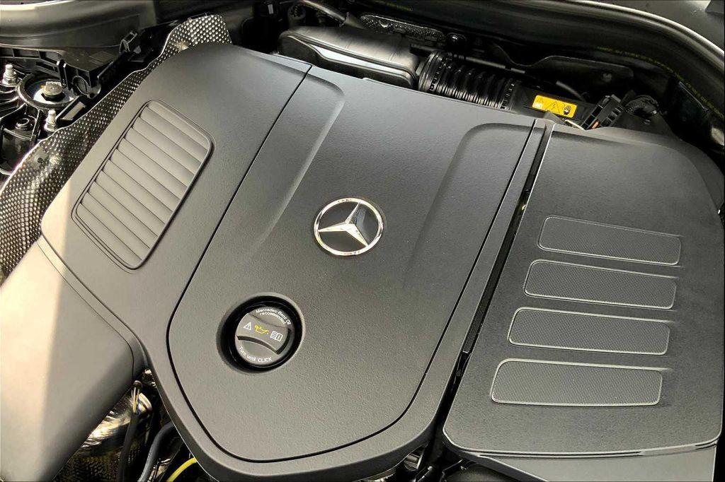 new 2025 Mercedes-Benz GLC 300 car, priced at $56,235