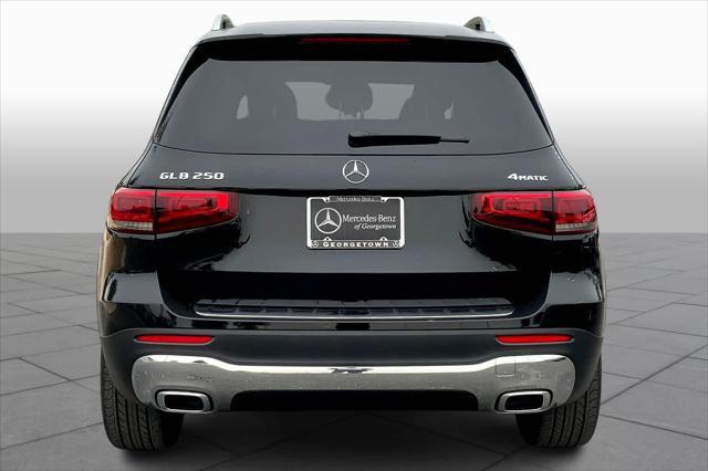 used 2020 Mercedes-Benz GLB 250 car, priced at $28,389