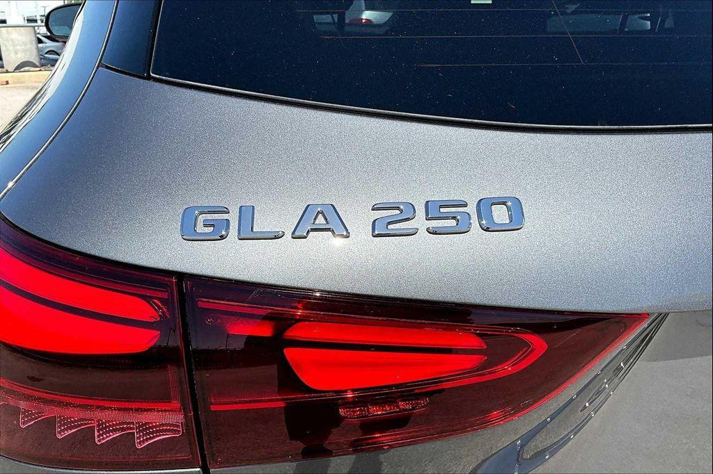 new 2026 Mercedes-Benz GLA 250 car, priced at $51,020