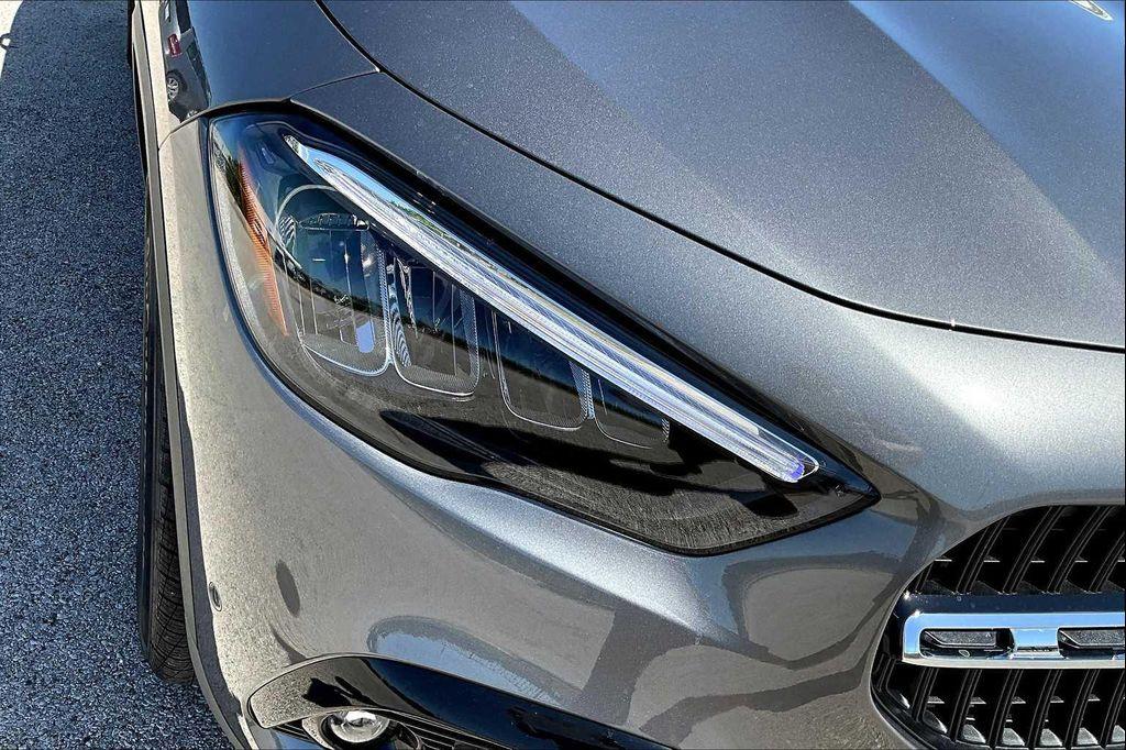 new 2026 Mercedes-Benz GLA 250 car, priced at $51,020