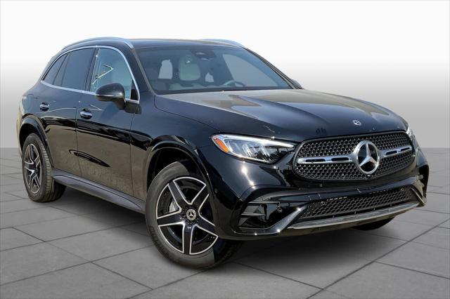 new 2025 Mercedes-Benz GLC 300 car, priced at $60,580