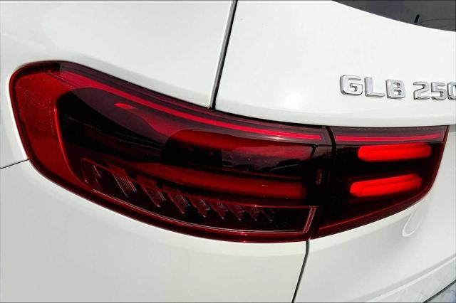 new 2025 Mercedes-Benz GLB 250 car, priced at $47,145