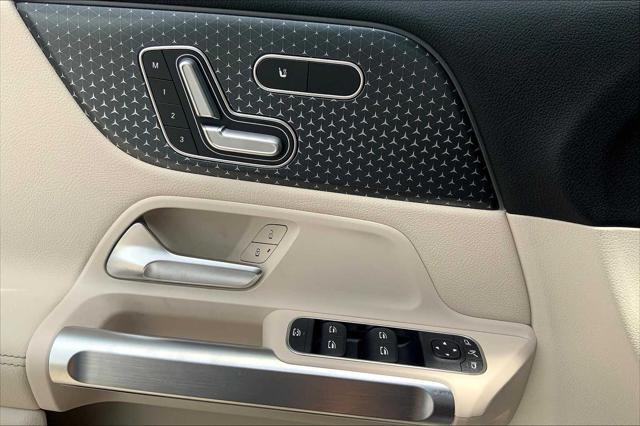 new 2025 Mercedes-Benz EQB 250 car, priced at $61,575
