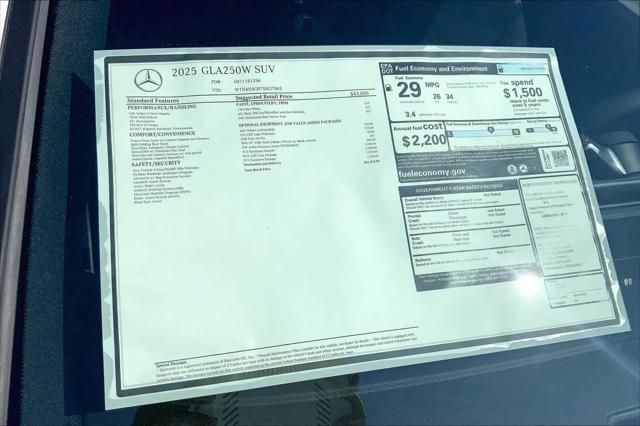 new 2025 Mercedes-Benz GLA 250 car, priced at $51,570